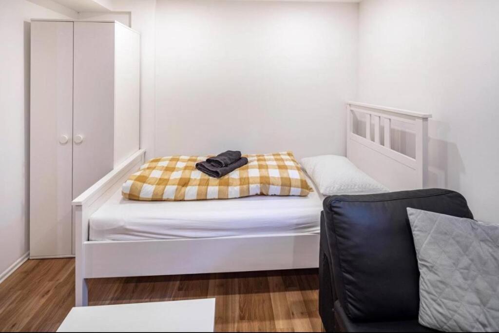 Cityloft Kassel 1 - Zentrale Unterkunft Fuer Gruppen Bis 7 Personen - Parkplatz - Netflix 외부 사진